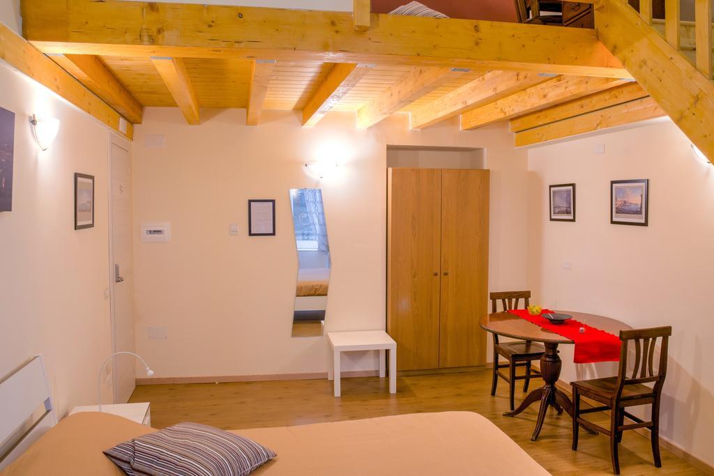 La Cattedrale Bed & Breakfast Napoli Eksteriør bilde